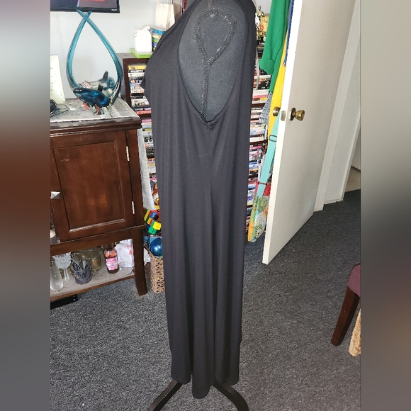 Dress - Picture 7 of 7